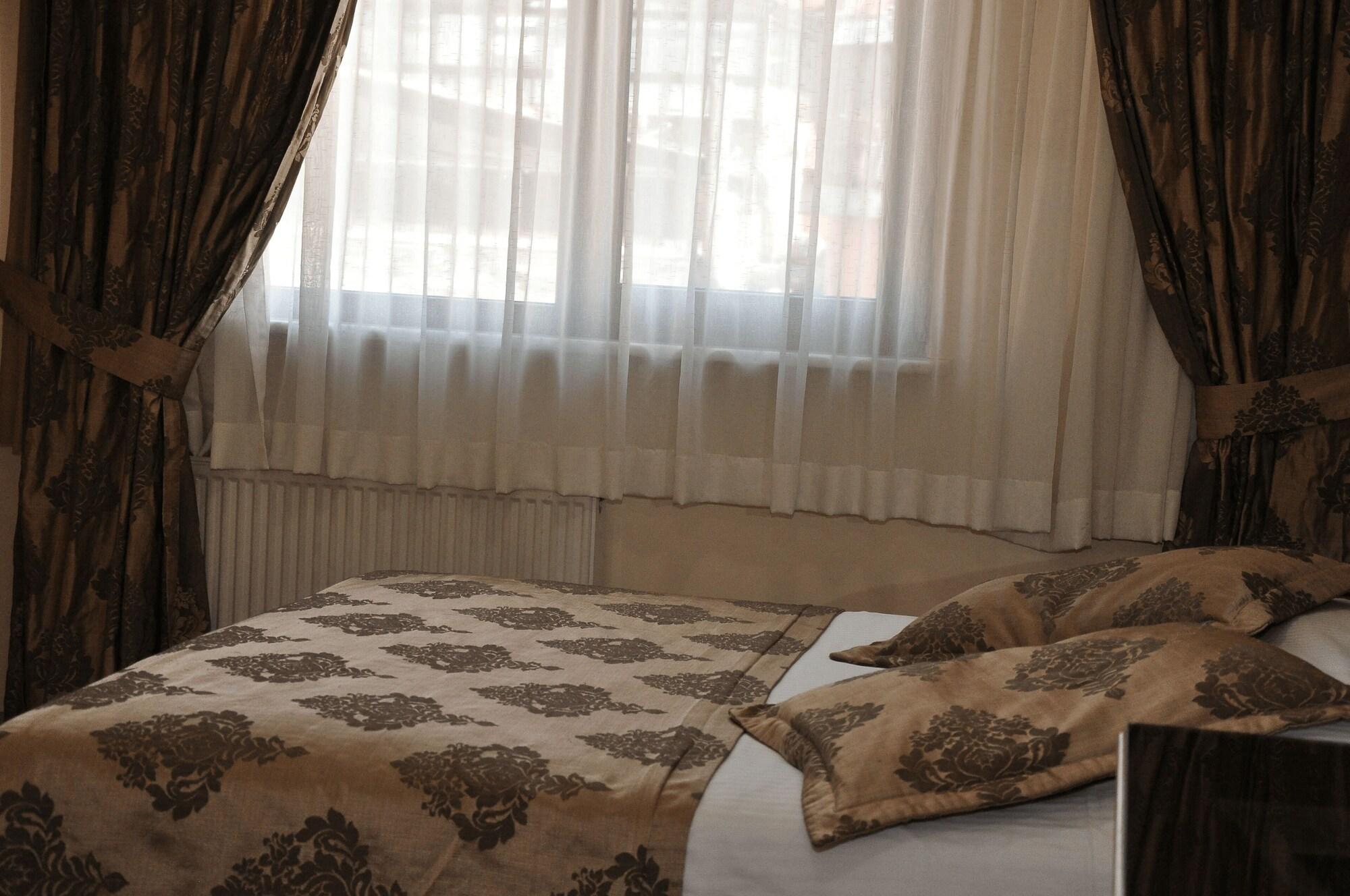 Grand Papirus Hotel Istambul Extérieur photo